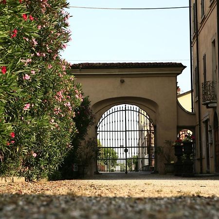 Antica Dimora Conti Custoza Bed & Breakfast Roverbella Exterior photo